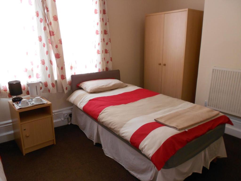 Acorn Lodge Guest House - Free Parking ゴスポート 部屋 写真